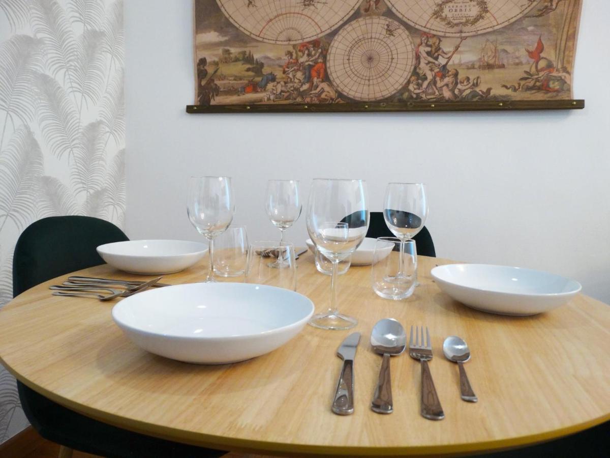 Ry Aparcamiento Incluido Junto A Catedral Ideal Parejas Seville Luaran gambar