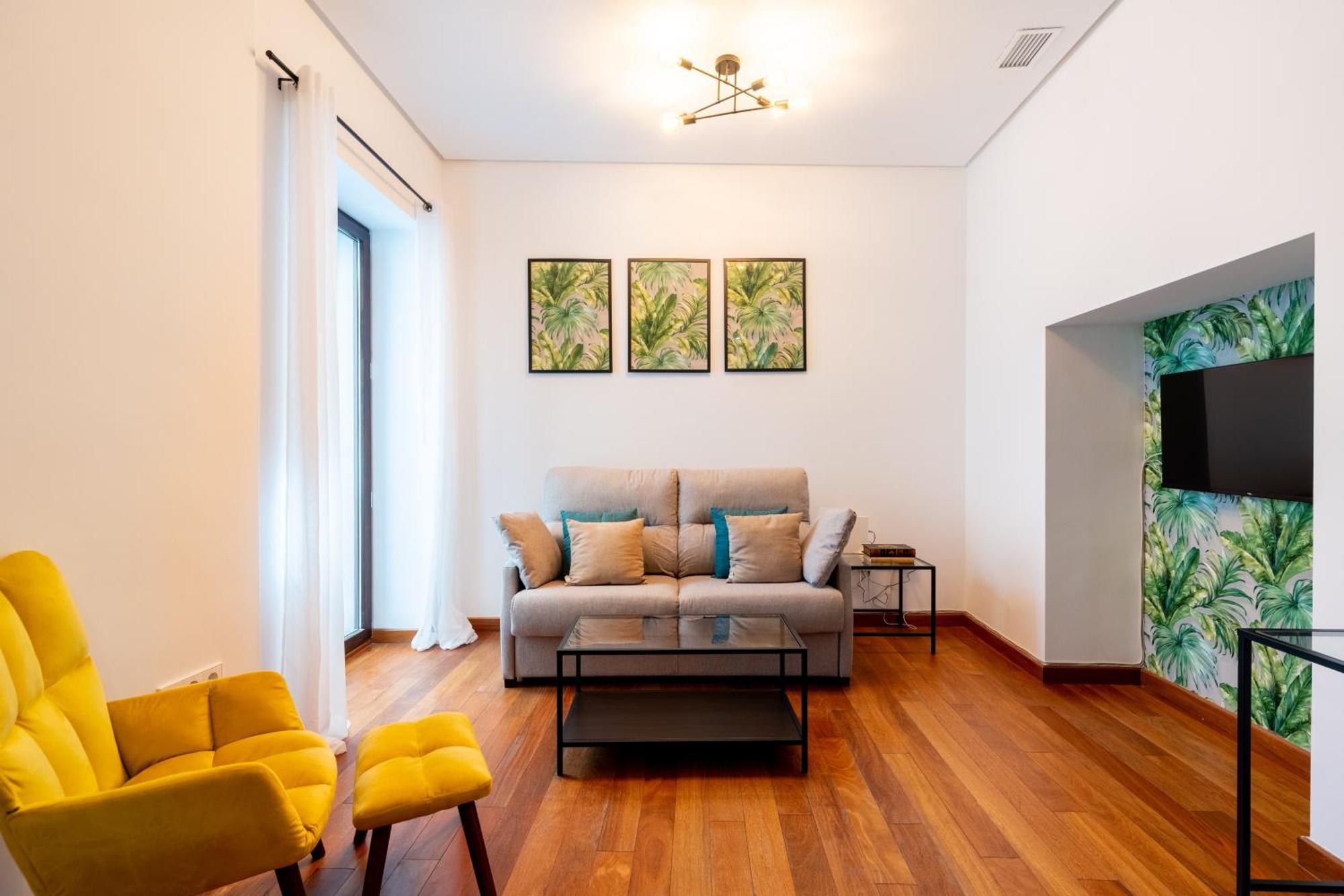Ry Aparcamiento Incluido Junto A Catedral Ideal Parejas Seville Luaran gambar